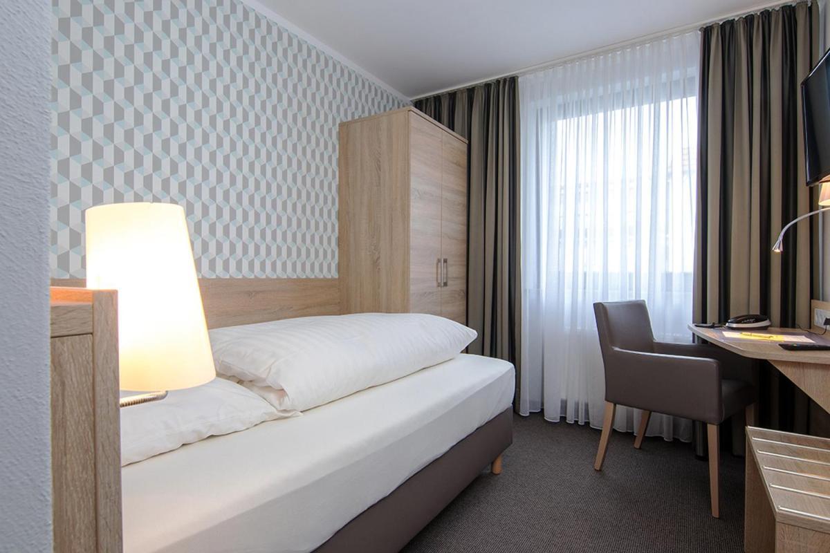 Hotel Rennschuh Göttingen Extérieur photo